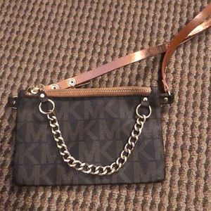 MICHAEL KORS FANNY PACK BELT